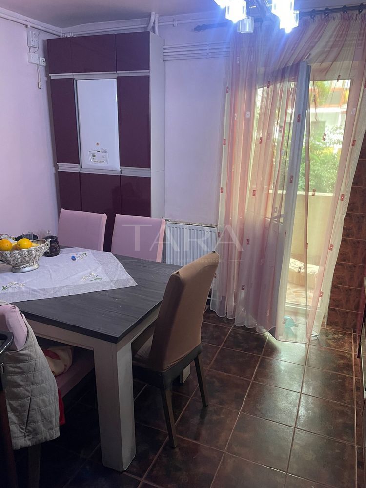 Apartament decomandat, imobil de 4 niveluri, Zona BRD, Semicentral! - Poză 2