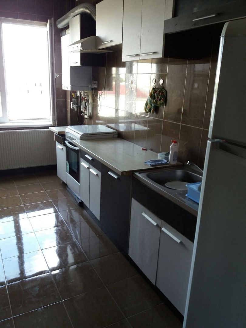 BRASADAS închiriază ap 2 cam decomandat Et 5/7 - Unirii. - Poză 5