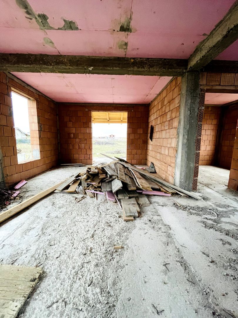 Casă P+M la roșu de vânzare în Cihei – Grigorescu II - Poză 4