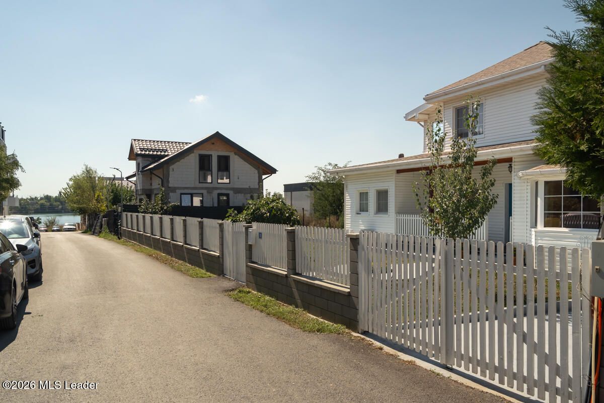 Pantelimon - Lebada, Vila Americana 301 mp, vedere la lac, creditabila - Poză 76