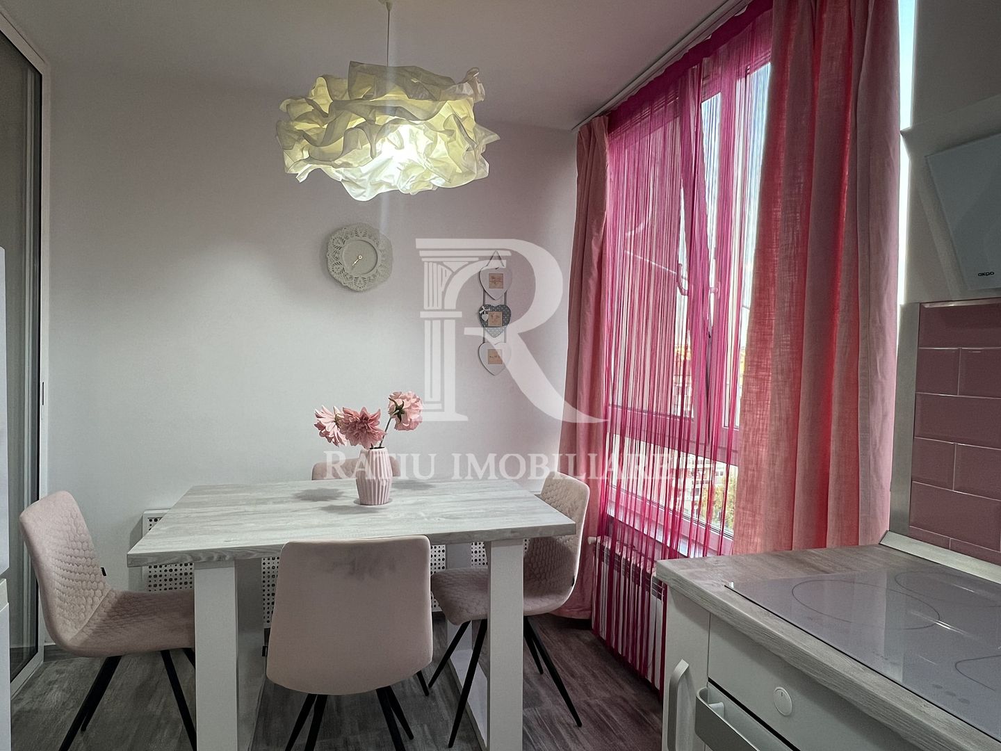 Apartament tip Studio | Vedere Panoramica | Ascensor | Rogerius | Oradea - Poză 7