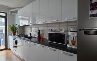 Apartament 3 camere, 61mp, 2 balcoane, parcare, strada Stejarului - Poză 12