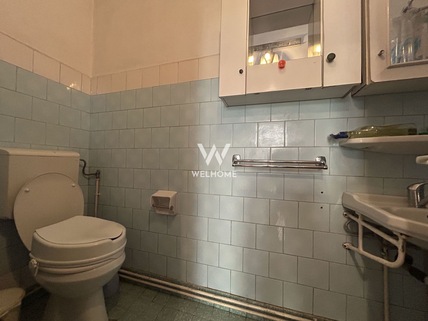 Casa in Piata Cluj, P+Demisol, curte comuna - Poză 10