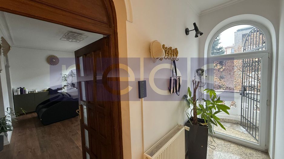 INCHIRIERE SPATIU SALON  DE LUX IN VILA | DOROBANTI | MOBILAT-UTILAT - Poză 18