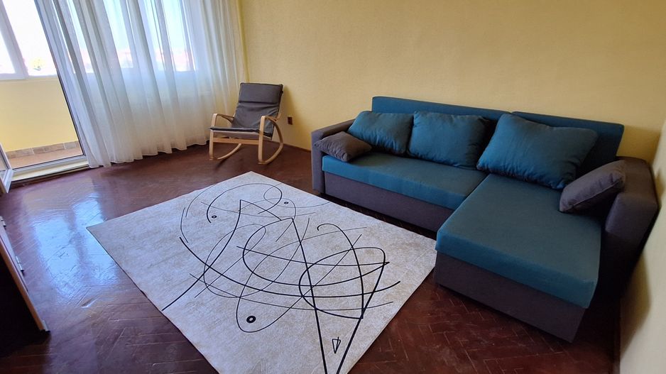 Apartament cu 3 camere - Central - Poză 2