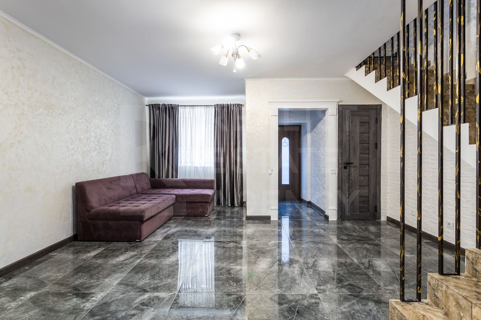 Chirie, casă, 3 nivele, 5 camere, strada Cantinei, Durlești - Poză 1