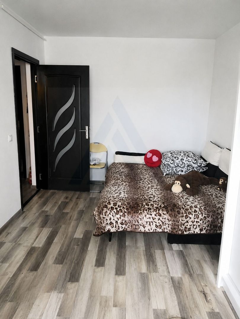 Garsoniera moderna etaj 2 balcon inchis zona Hipodrom  IV - Poză 2