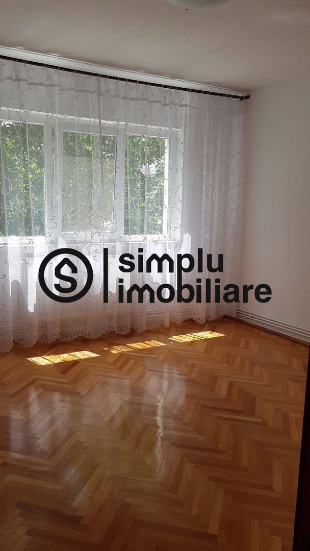 2 camere modificate in 3, etaj 2/4, centrala, Rovine - 115 000 Euro - Poză 2