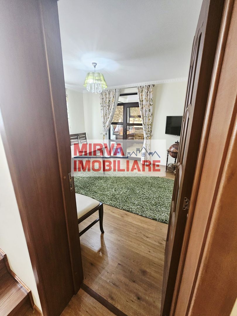 Vilă spațioasă Strejnicu S+P+1E+M, 8 camere, garaj, teren 595 mp - Poză 32