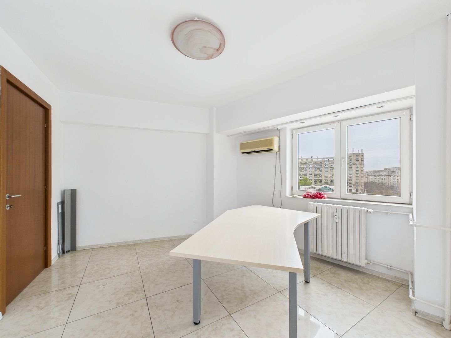 Apartament cu 3 camere de vanzare - Spatiu versatil - Rond Alba Iulia - Poză 7