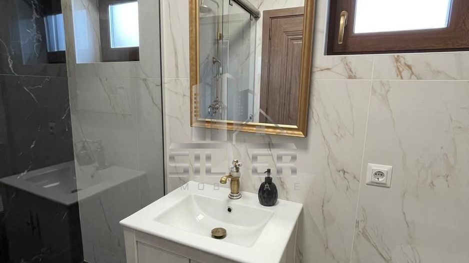 Casa tip duplex la 5 minute de Baza Sportiva. - Poză 8