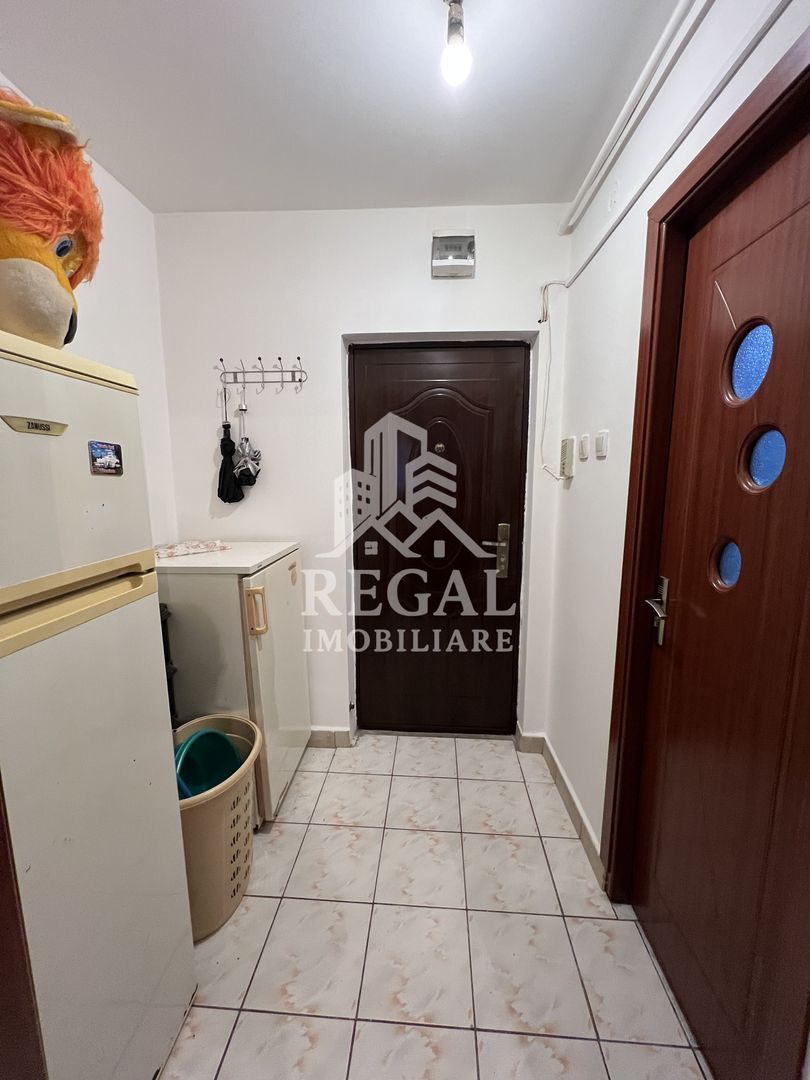 Garsonieră de vânzare – Zona Union, etaj 8/10, lift functional - Poză 6