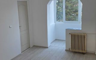 Garsonieră  zona Dâmbovița etaj 2 - Poză 5