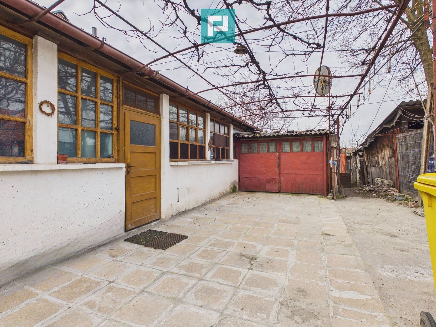 Apartament la curte comună în Aradul Nou - Poză 6