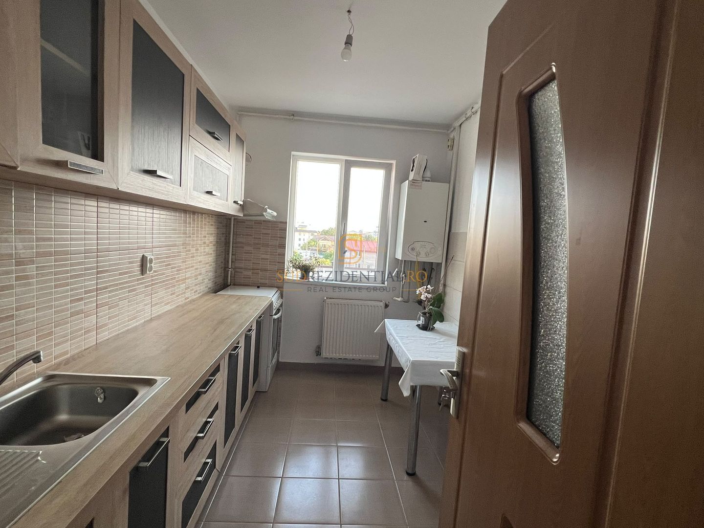 Apartament 3 camere, terasa generoasa, acces metrou Aparatorii Patriei - Poză 7