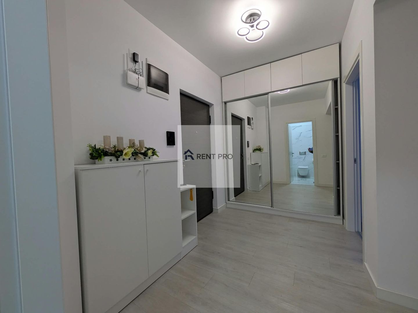 2 Camere Smart Lujerului Metrou Afi Mall Parcare Inclusa - Poză 7