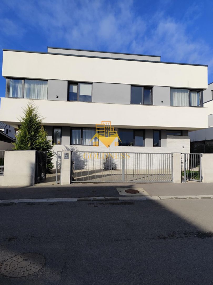 4 camere, 190 mp, Ultrafinisat, gradina 200mp Voronet Zona BLVD Muncii - Poză 1