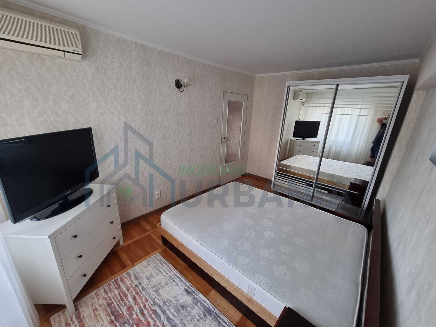 # # inchiriez ap 3 camere DECOMANDAT 74 m2 PODU ROS Granit - Poză 1