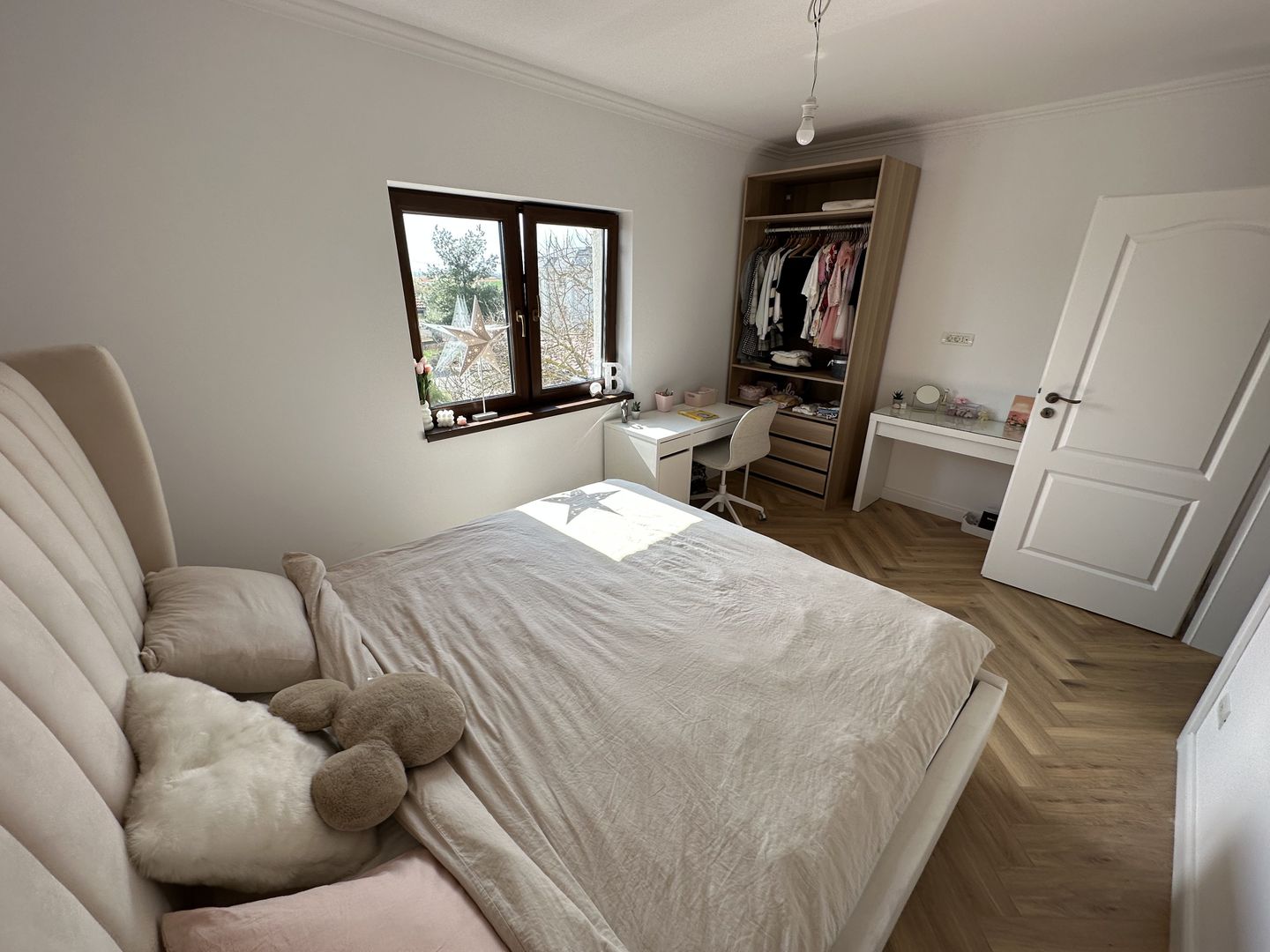 Duplex despartit prin spatiu tehnic  - teren 500mp - Poză 12