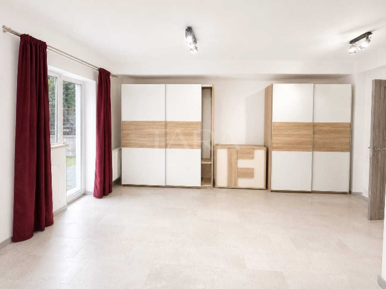 Apartament cu 2 camere, terasă de 22 mp, zona VIVO, Florești. - Poză 1