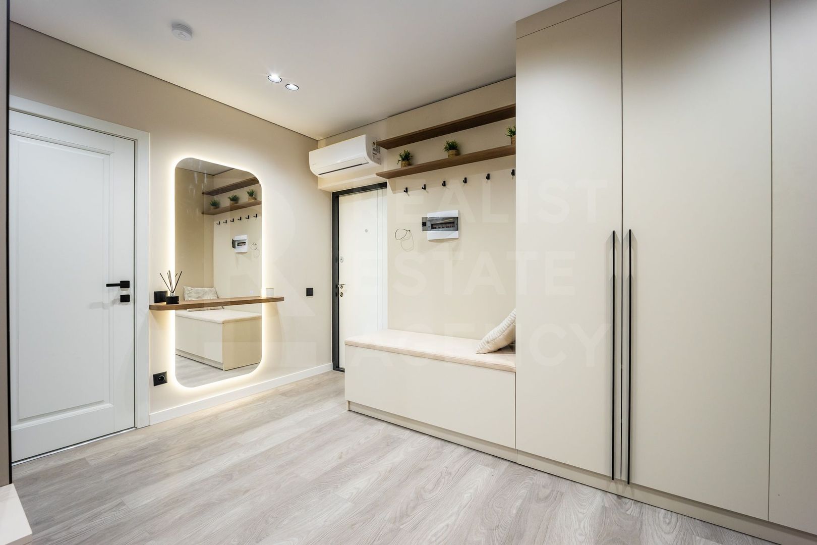 Vânzare, apartament, 2 camere, Str Nicolae Milescu Spătarul, Ciocana - Poză 3
