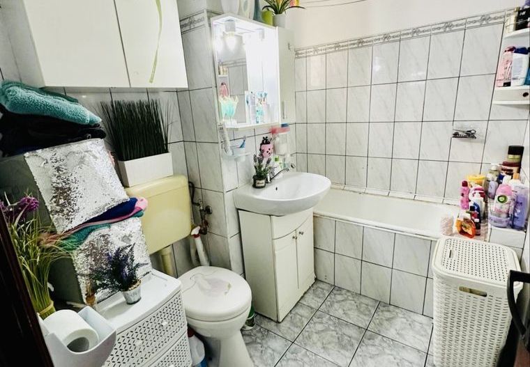 Aradului | 2 Camere | Decomandat | Centrala Proprie - Poză 7