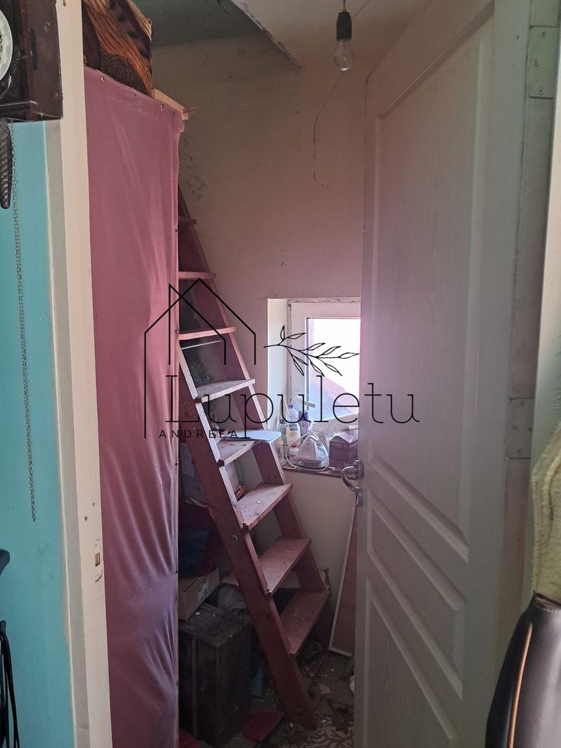 Casă de Vânzare | 3 Camere | 140 MPU | Anexe | Comuna Rosia - Poză 7