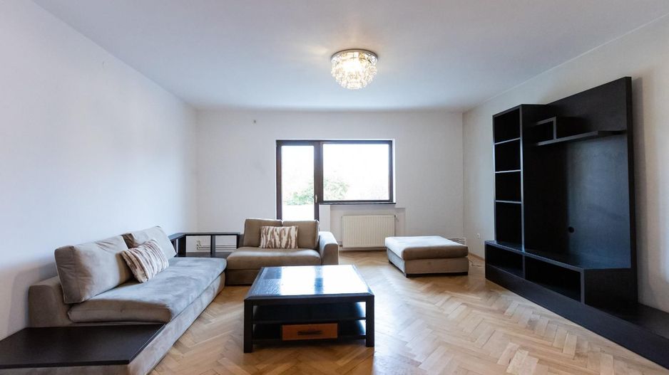 Apartament spatios cu garaj in zona Bogdanesti - Poză 4