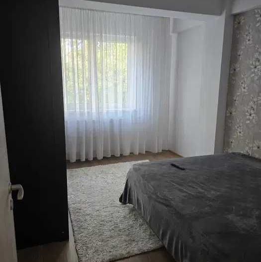 Apartament 2 camere de închiriat Apărătorii Patriei - Poză 3