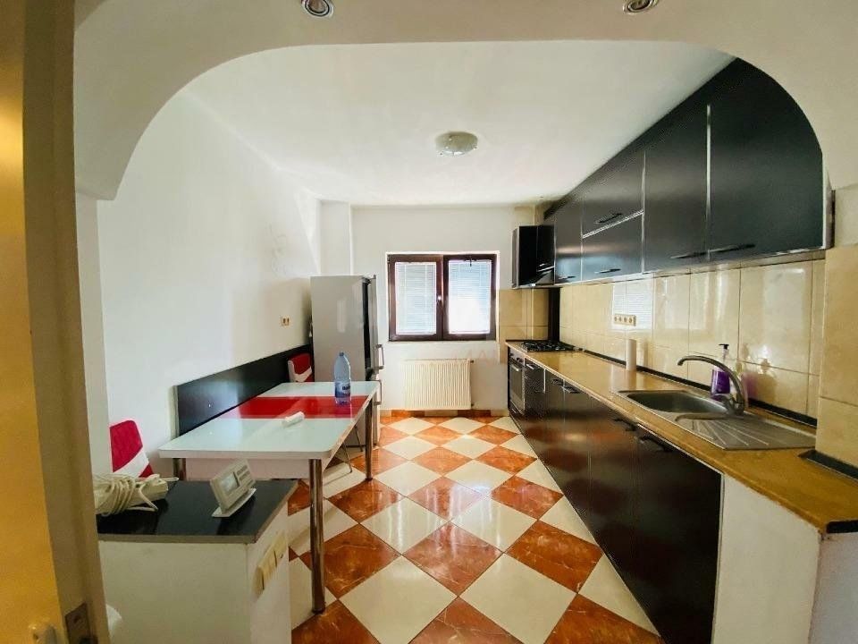 APARTAMENT 4 CAMERE RENOVAT COMPLET LUJERULUI UVERTURII - Poză 6