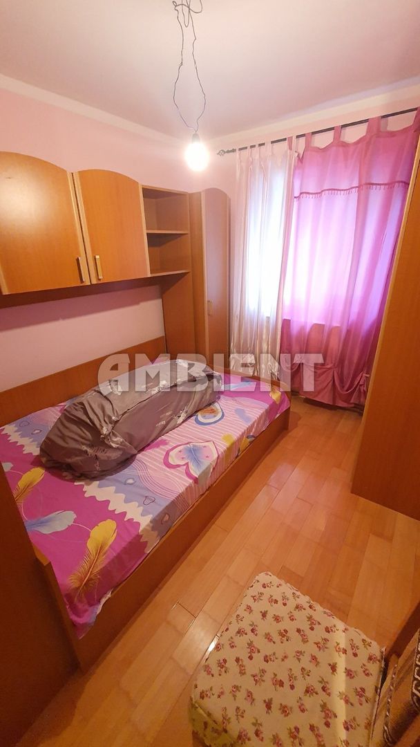 Apartament 3 camere, parter, zona BAZAR; - Poză 4