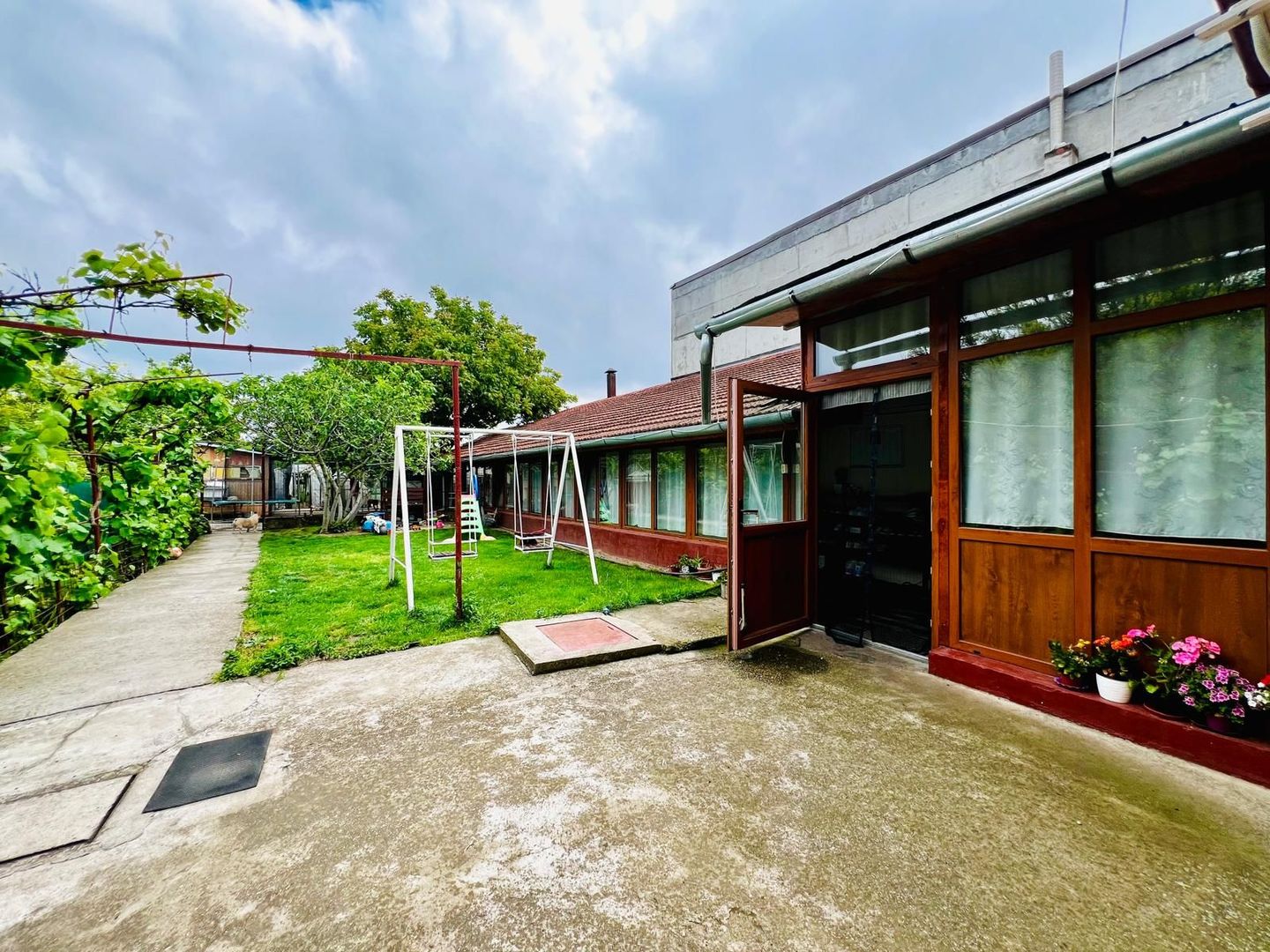 Casa Individuala 5 camere  -  Zona  Mehala - Poză 2