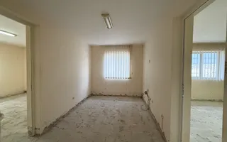 Casa / Spatiu birouri de vanzare | 1.153 mp teren | Kaufland - Moreni - Poză 11
