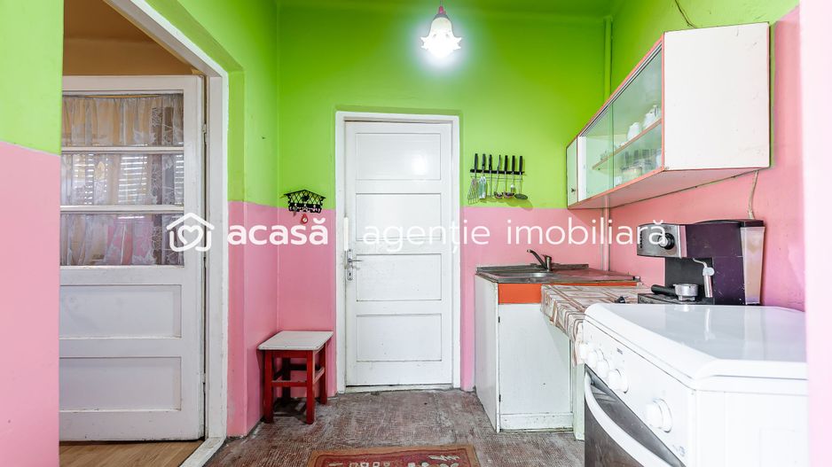 VANDUT! Casă  în Grădiște - Poză 12