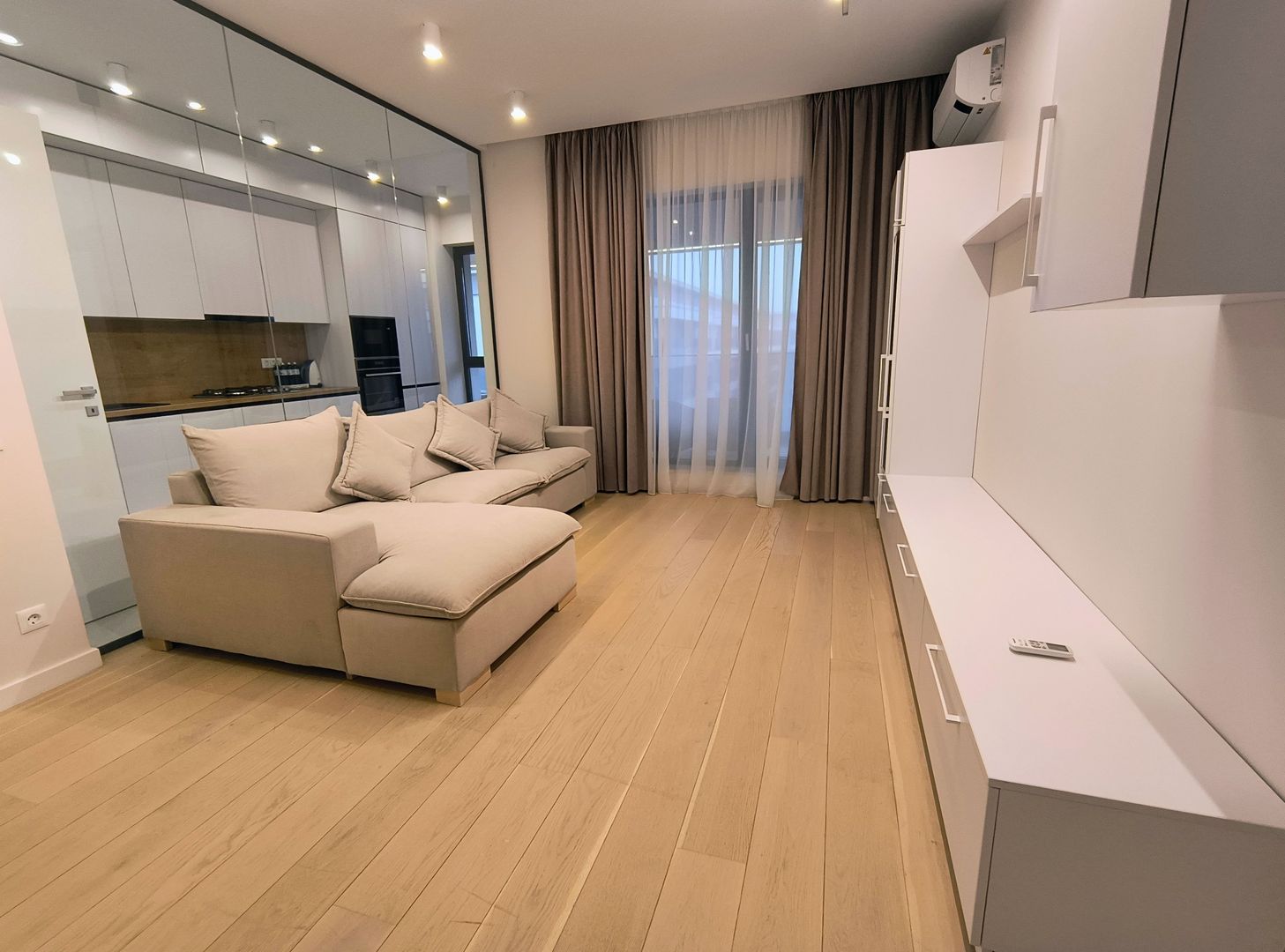 Aviatiei- Barbu Vacarescu- Promenada Mall- Nusco City - Poză 2