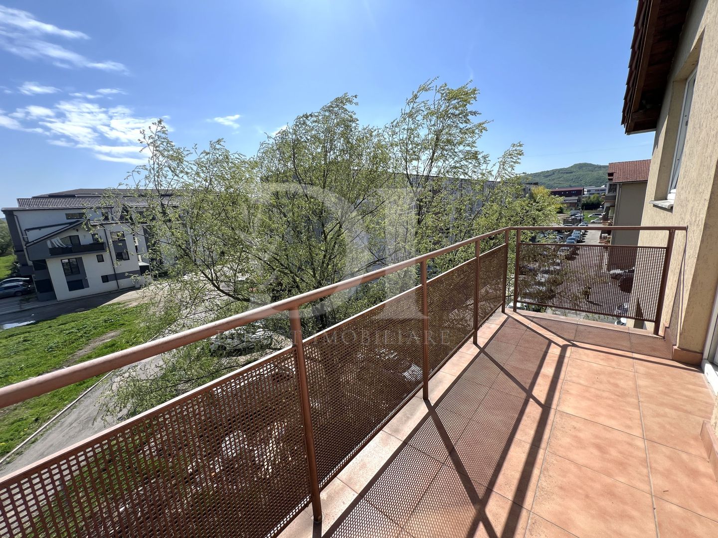 Apartament cu 3 camere / De inchiriat / Zona Somesului - Poză 21