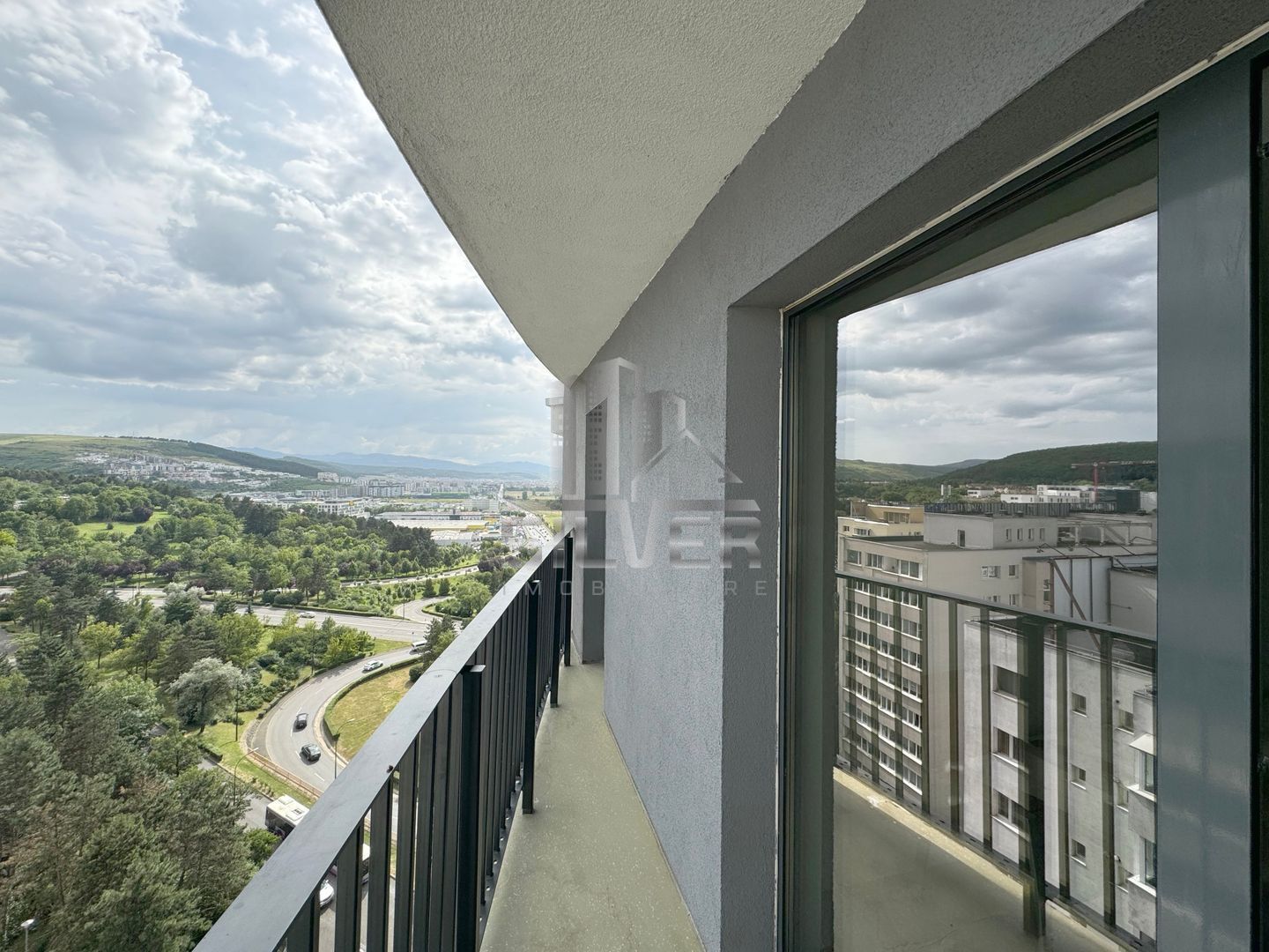 Apartament cu 2 camere la cheie in West City Tower. - Poză 16