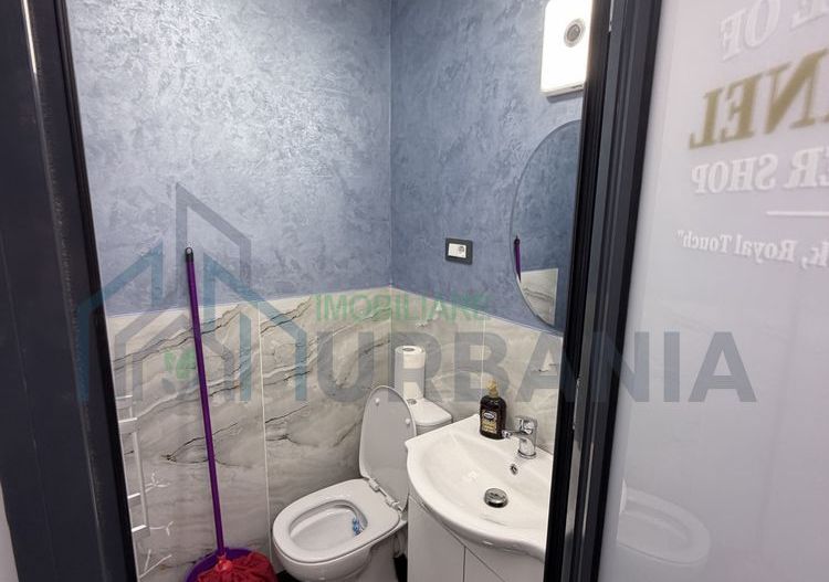 Barber Shop de Închiriat, Alexandru cel Bun - 2 Posturi, Amenajat și Mobilat - Poză 4