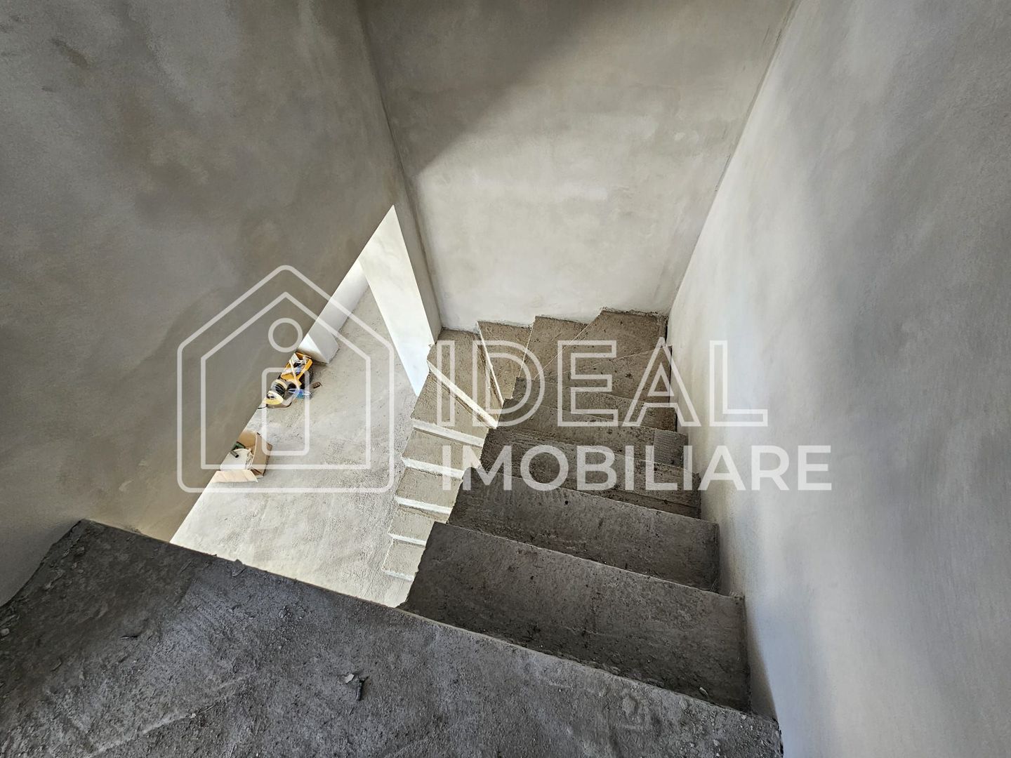 Vila Moderna cu 4 camere si 600 mp de curte, in Tocile - Poză 7