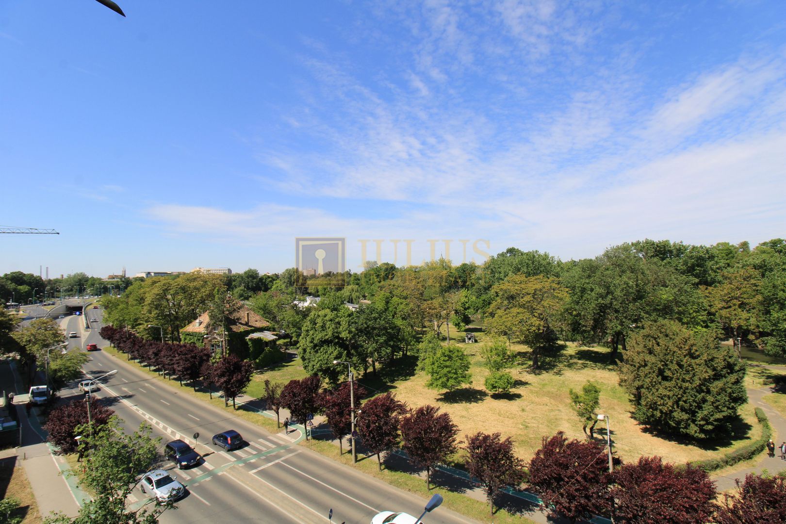 Corneliu Copusu, 3 camere + 2 bai, centrala proprie - Poză 1