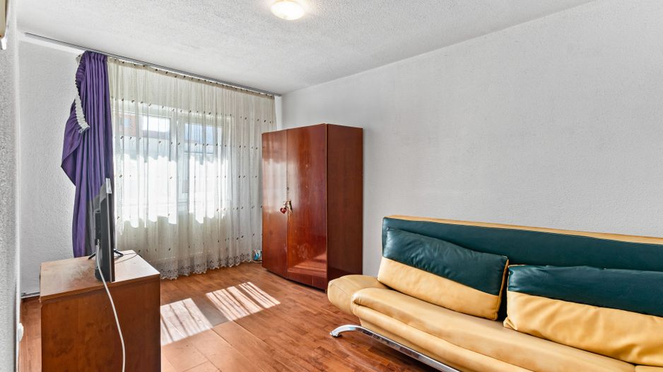Apartament cu 3 camere de vânzare in Astra - Poză 9