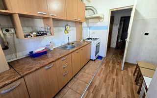 Apartament 3 Camere, 2 Bai, 2 Balcoane, Zona Cetate - Poză 10