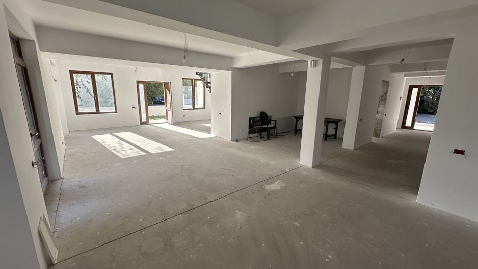 PARADISUL VERDE, VILA 507 MP, LOT 1.095 MP! - Poză 12