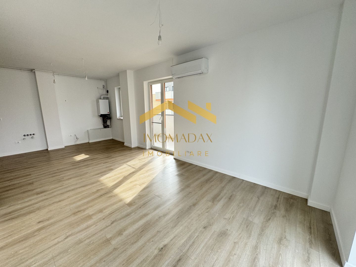 -Apartament-3 camere -2 bai- - Poză 14