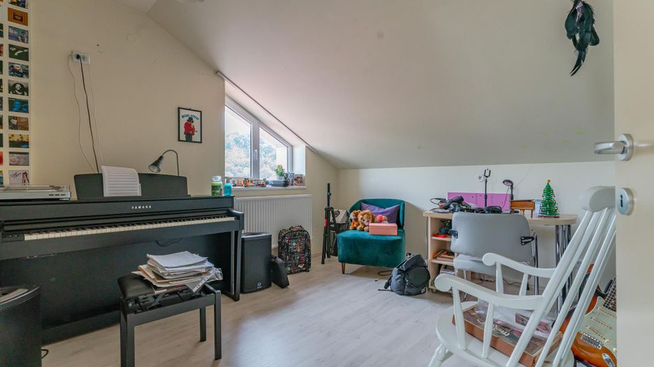 Apartament 5 camere dispus pe doua nivele in zona Brasovul Vechi - Poză 17