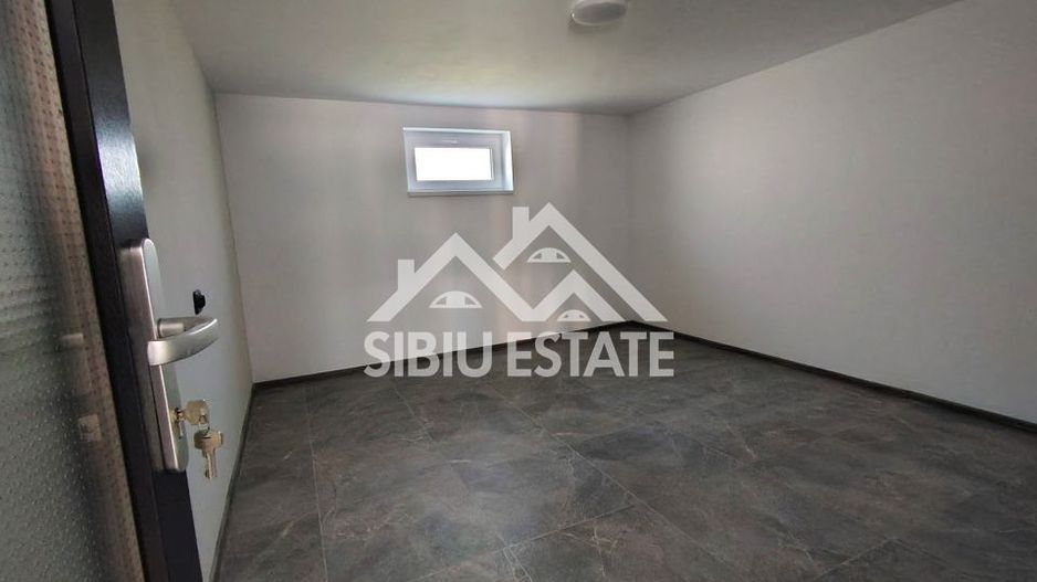 Casa cu garaj si pivnita, NOU - Poză 11