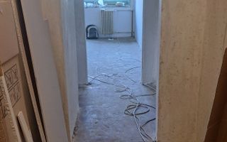 Apartament 2 camere pregatit de renovare langa Parcul Drumul Taberei - Poză 5