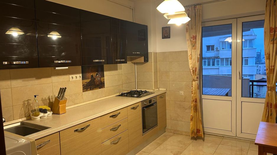 AP. 3 CAMERE VITAN, CENTRALA, PARCARE INCLUSA, METROU 15 MINUTE - Poză 1