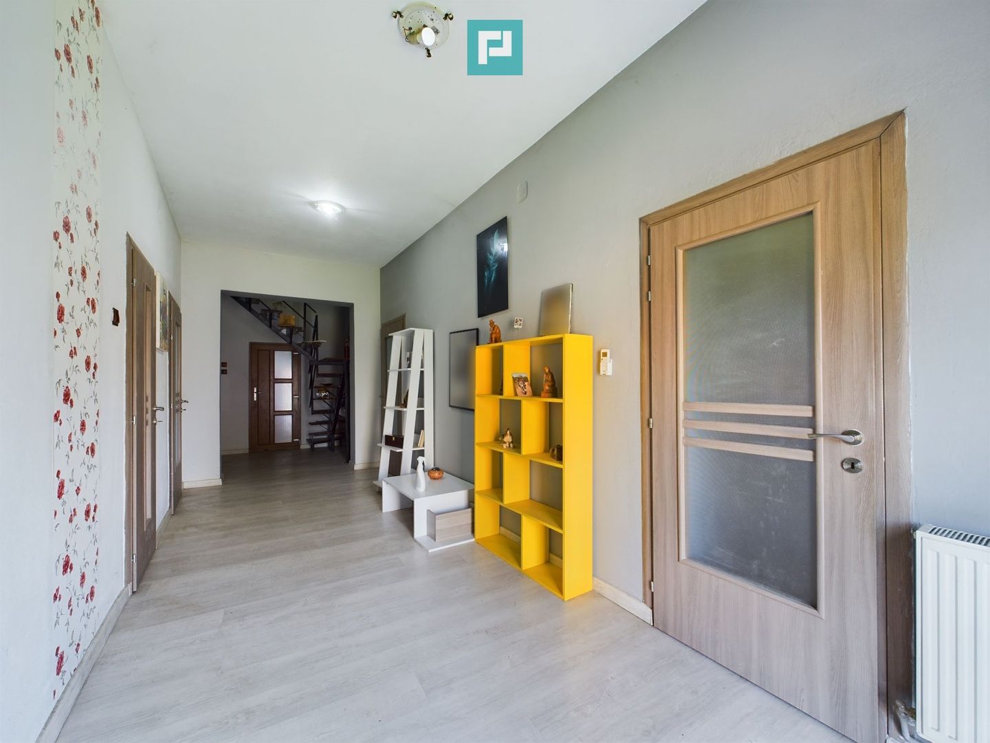 Proprietate multifuncțională într-o locație Centrală - Poză 9