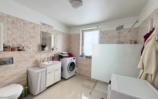 Casa spatioasa pe Strada Odobesti – Locatie deosebita - Poză 16